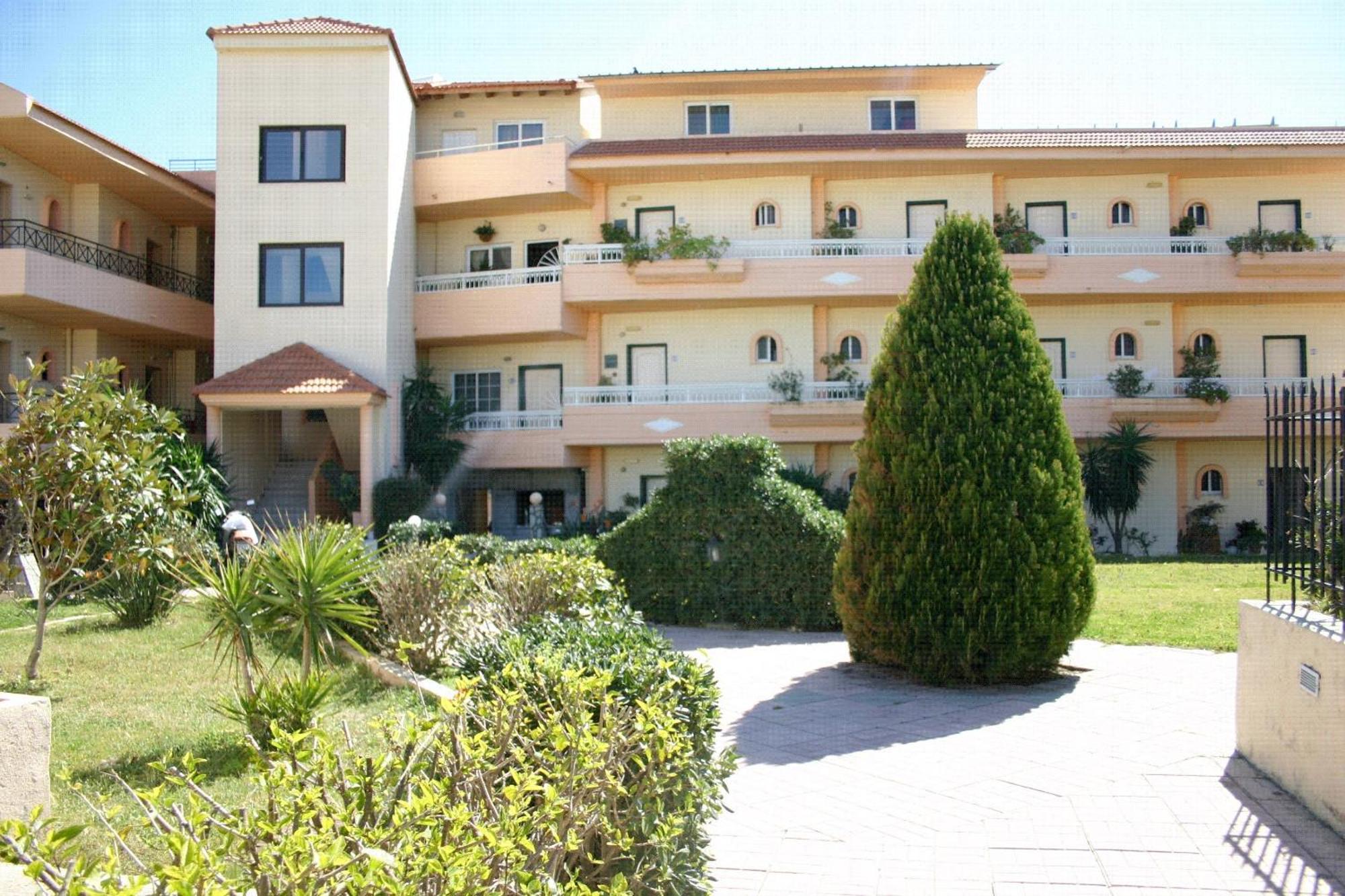 Lyristis Dinos Studios & Apartments Faliraki Exterior photo