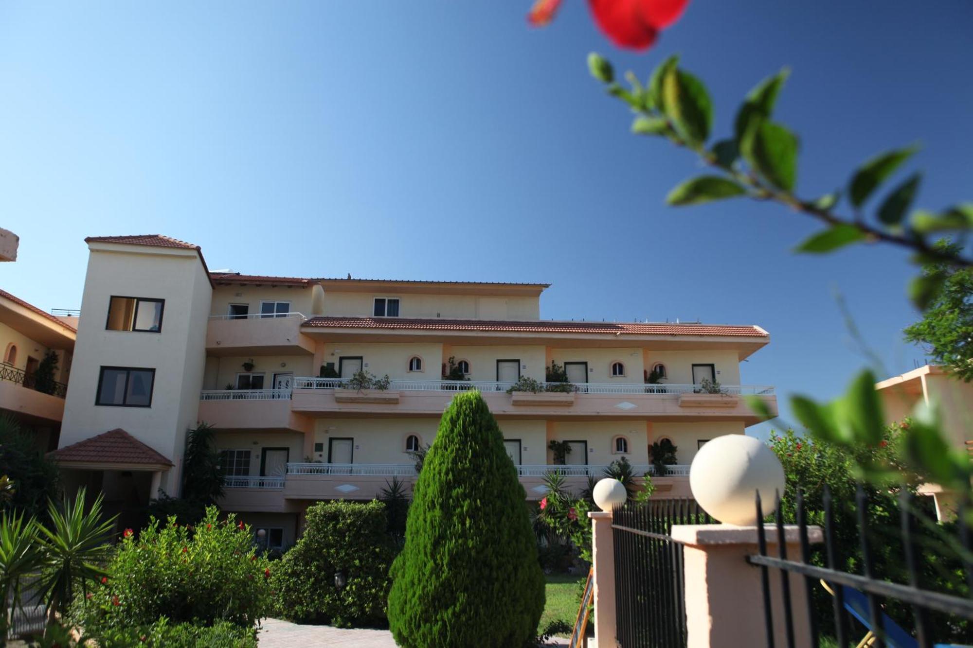 Lyristis Dinos Studios & Apartments Faliraki Exterior photo
